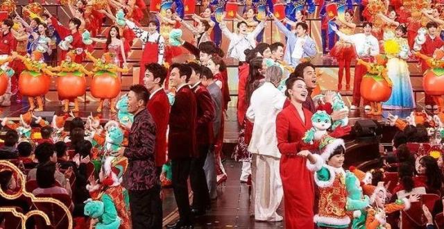 深圳出品！央视春晚开场表演《如意舞步》惊艳亮相_腾讯新闻