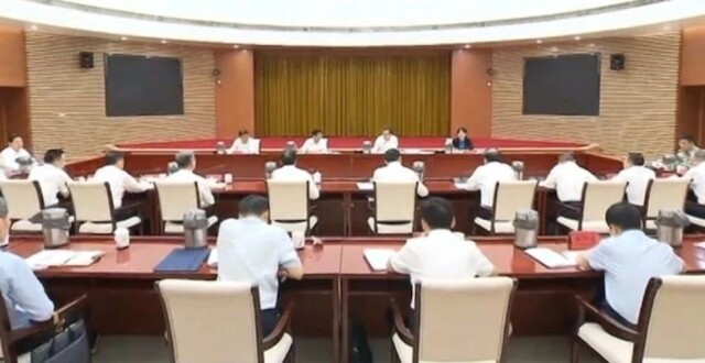 中央指导组组长徐令义、安徽省委书记梁言顺到会指导，合肥市委常委会召开案例警示思想交流会_腾讯新闻