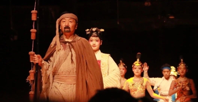 《又见敦煌》开启今年首演_腾讯新闻