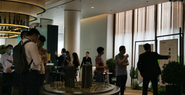 直击：新政首周，广州楼市成交涨37%！行情将延续到年底？_腾讯新闻