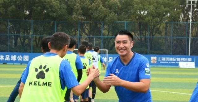 “闵超”热闹开幕 致力打造上海业余足坛高标赛事_腾讯新闻