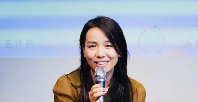80后作家朱婧：所谓新女性，依然要面对“男凝”和不被看见_腾讯新闻