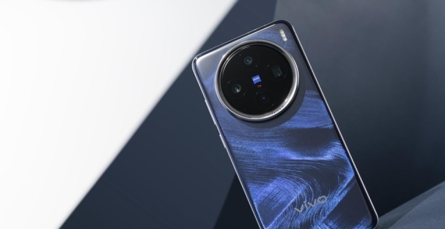 vivo X200评测：首发天玑9400！标准版性能和影像新标杆_腾讯新闻