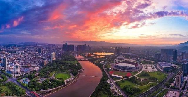 外贸总额五年翻番，义乌“长红”凭什么_腾讯新闻