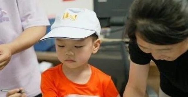 亲子冒险、公益集市……普陀区这场活动有趣又有爱_腾讯新闻
