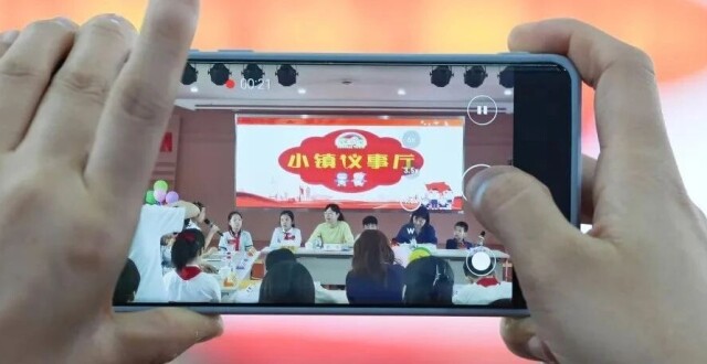 “无回家作业日”该怎么安排？大小朋友展开热议_腾讯新闻
