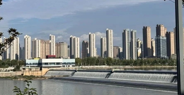 最新房价地图：4涨6跌，1盘拉动整区上涨50%！_腾讯新闻