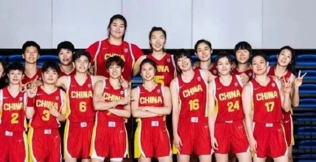 王子星：杨瀚森缺席排位赛，一起看看中国VS日本！中日大战！_腾讯新闻