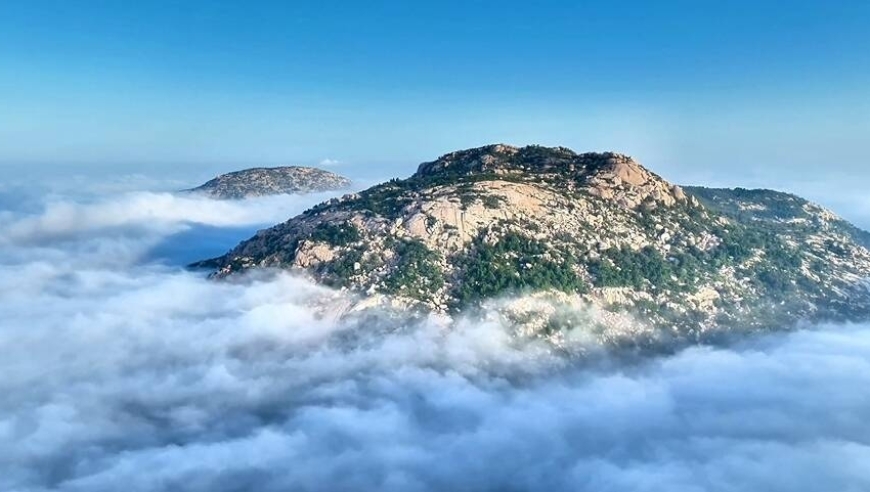 邹城牙山:云雾缭绕风光旖旎 美不胜收