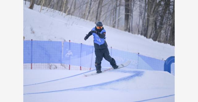 单板滑雪——刘昊宇获男子坡面障碍技巧亚军(2)_腾讯新闻