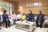 破浪前行，高质量发展迈出坚实步伐，活力涌动，消费引擎动力彰显_腾讯新闻