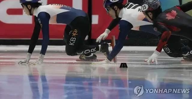 朴智元接受黄大宪的道歉，韩国短道速滑一哥新赛季整装待发_腾讯新闻