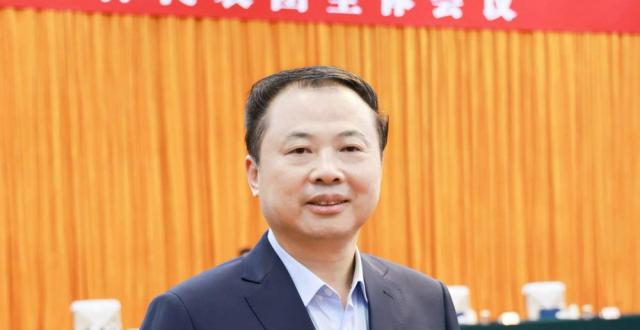全国人大代表、天能控股集团董事长张天任：建议制定《人工智能管理法》和《低空空域管理法》|两会时间_腾讯新闻