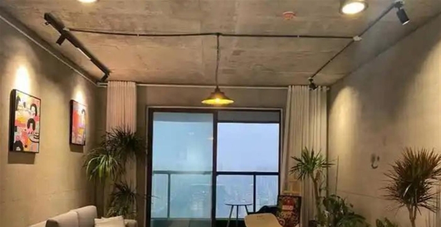 有户人家，因为直接住进毛坯房，一下子火啦，老高级了_腾讯新闻