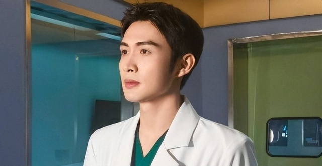 明明都是张彬彬演的现偶男主，郑仁怎么和徐燕时差距那么大呢？_腾讯新闻