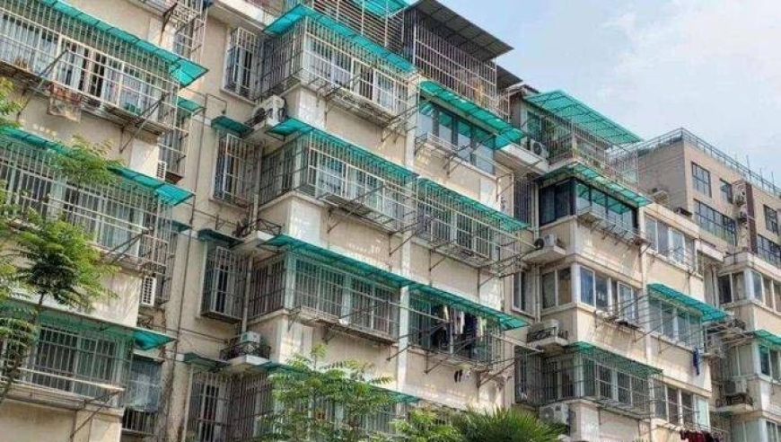 深圳最大棚改项目南华村棚改回迁区（御水华府）交房！2763户业主喜迎新居_腾讯新闻
