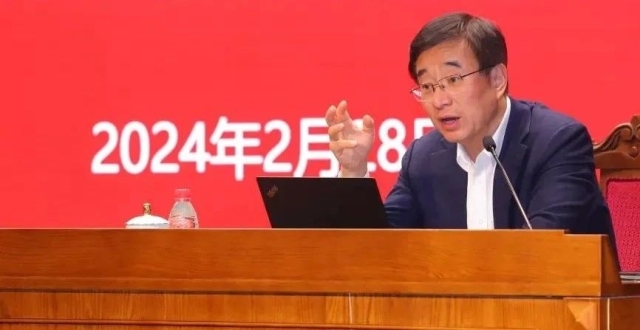 新学期第一课：王辰校长讲授“寓高贵于朴实——协和精神的内涵和传承”_腾讯新闻
