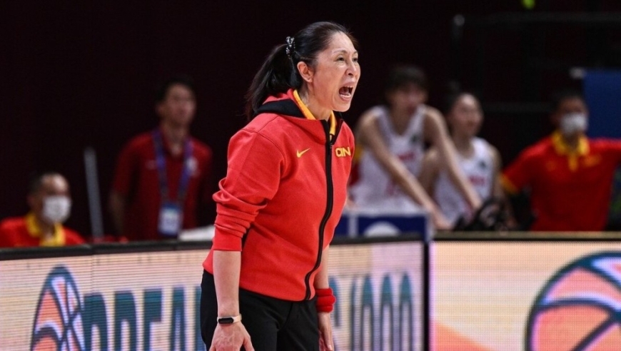朝鲜一有进攻苗头 中国女篮教练郑薇火速叫暂停