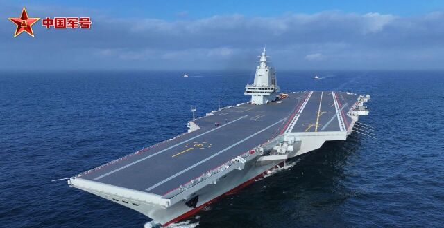 福建舰穿越台湾海峡震动岛内，吴蔚：心向统一者自豪，吃“台独饭”者心慌！_腾讯新闻