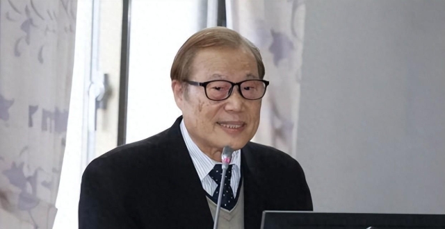 周万来痛斥绿营“还要怎样”！韩国瑜安抚：我们这把年纪不要被激怒_腾讯新闻