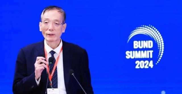 刘世锦：稳定预期和信心，以更大力度改革创新加快绿色转型_腾讯新闻