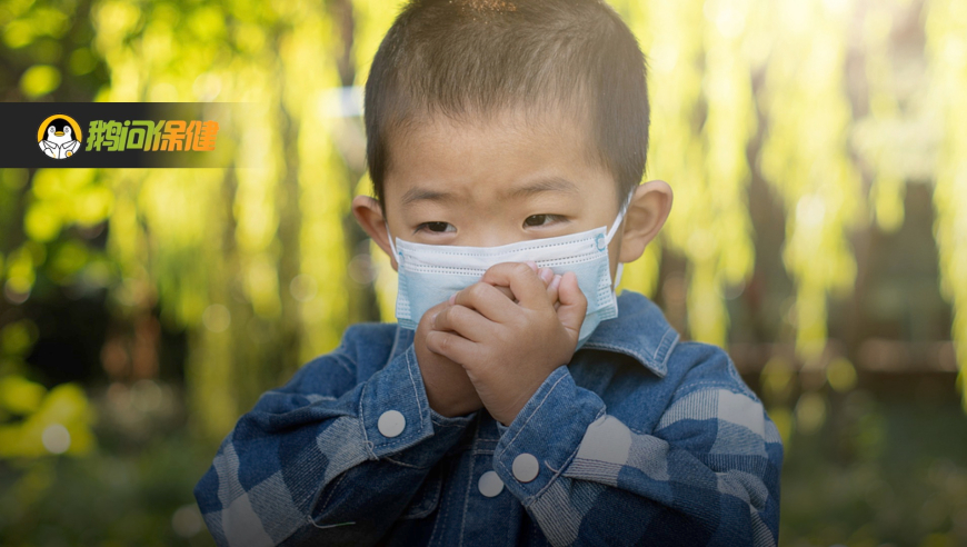 孩子突然呕吐：是吃坏东西还是危险警报？4个关键信号教你快速辨别