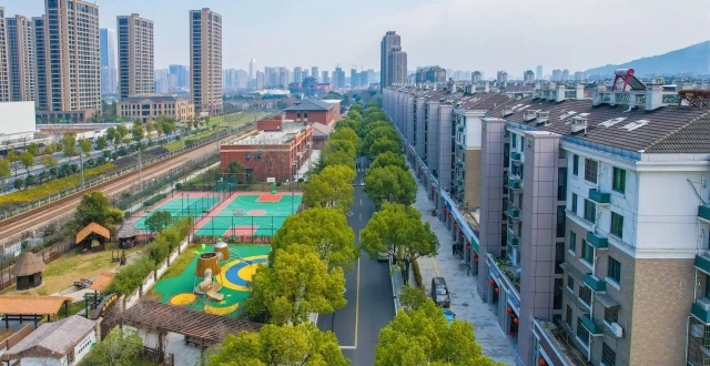 “完整社区”是什么样？ 翠苑一区、缤纷社区、湘湖社区来告诉你_腾讯新闻