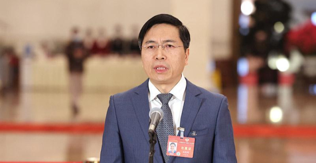 委员通道丨朱松纯：实现通用人工智能关键在于为机器立“心”_腾讯新闻