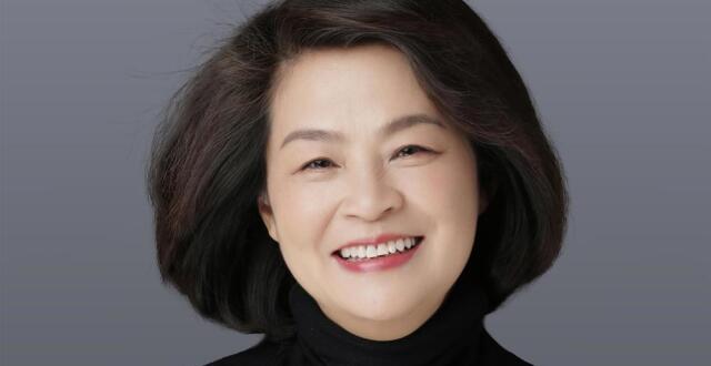 千亿巨头中兴通讯迎来首位女掌舵人，方榕出任董事长_腾讯新闻