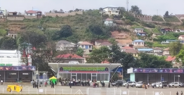 缅甸东枝举办热气球节期间检查严格，无牌车辆和摩托车被禁止···_腾讯新闻