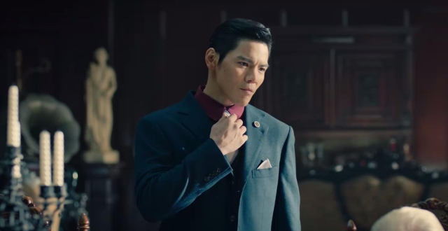 《门前宝地》摸鼻梁火爆出圈，向佐又有演技名场面了！_腾讯新闻