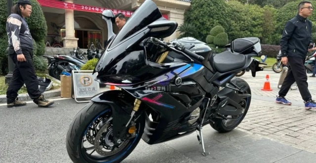 最大马力刚好100匹？无极RR660四缸仿赛实拍，单摇臂被取消_腾讯新闻