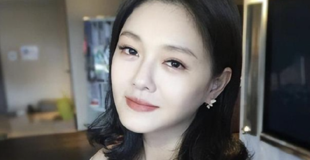 大S病发照曝光：靠在光头肩上脸煞白，看到状态我直呼“心真大”_腾讯新闻