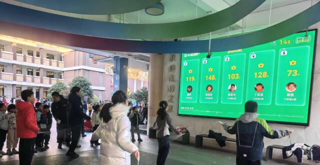 “校长天团”领跑！ 新学期，南京学校开足马力落实“健康第一”_腾讯新闻