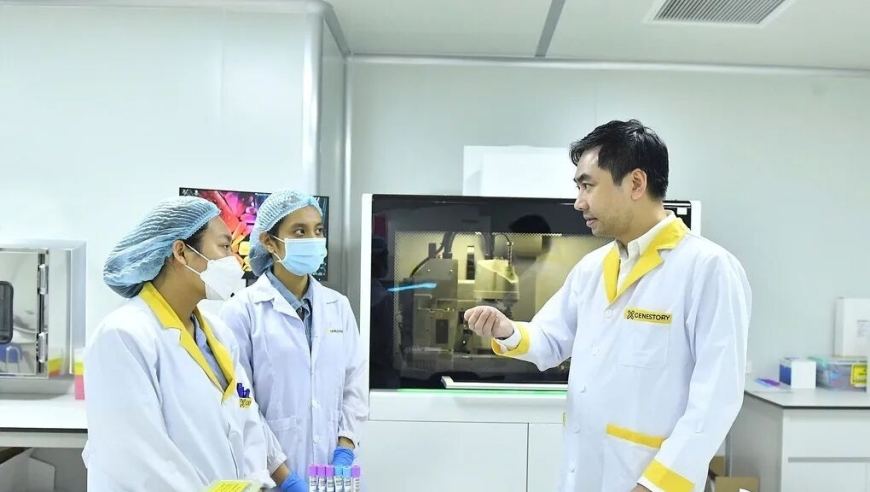 德民众"躺尸"抗议气候变化