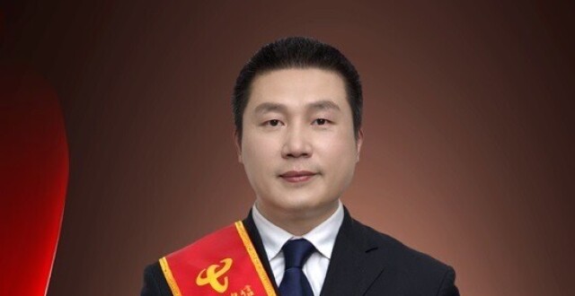 全国劳模、上海电信生态经理吴文巍：十年研发，只为雪域高原“活水长流”_腾讯新闻