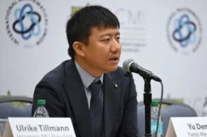 菲尔兹奖得主邓煜喜欢围棋、二次元，还曾为张靓颖写过三首诗，天才们都是怎么平衡专业与爱好的？