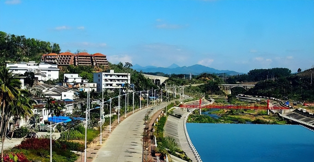海南中线哪里更适合过冬避寒和旅居养老，全方位解析来了_腾讯新闻