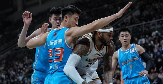 CBA3消息：曝辽篮夺冠功勋离队，赵睿受伤休战，周琦回归重大突破_腾讯新闻