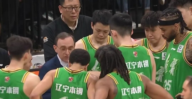 辽宁男篮拿下新赛季开门红
