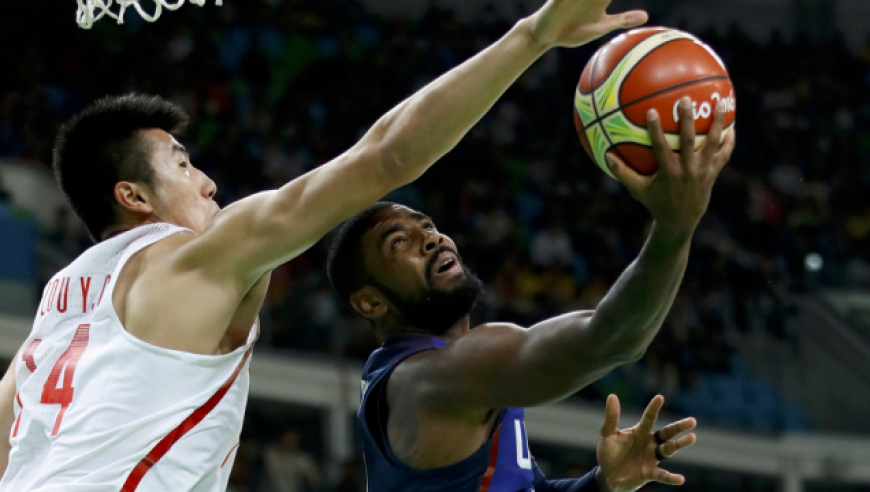 蝴蝶穿花!国际赛场的欧文有多强?看完还觉得艾弗森更强吗?