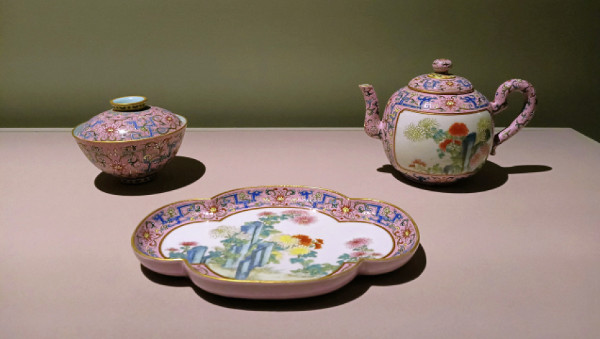 中国瓷器名品:清乾隆粉彩茶具,故宫博物院典藏珍宝