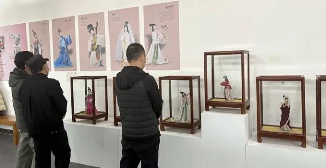 美术馆里过大年！这个绢塑艺术展别开生面_腾讯新闻