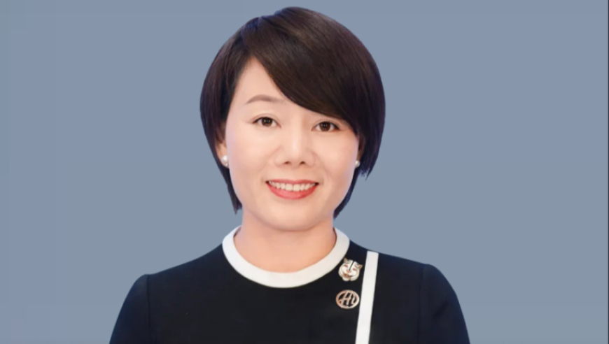 海底捞最有号召力的女人，又回来了