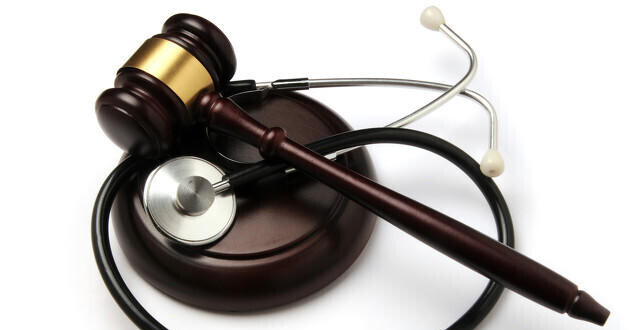 男子被毒蛇咬伤，服用诊所自制“解毒丸”后死亡 一审判诊所及经营者赔48万余元缩略图