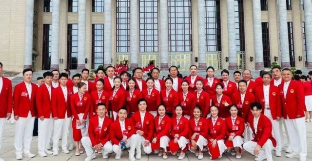 满眼都是骄傲的“中国红”！_腾讯新闻