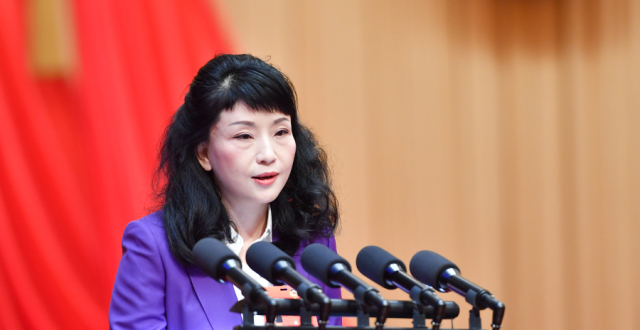 【省两会·大会发言】省政协委员施波：抓房地产市场平稳发展 推动经济结构平稳过渡_腾讯新闻