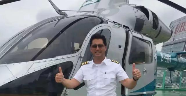 59岁王敏德罕见全家福曝光！混血基因大揭秘，儿子长得像爷爷_腾讯新闻