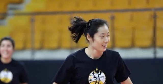 科内利亚诺挖角加比！瓦基弗或有更好选择：朱婷或者李盈莹？_腾讯新闻