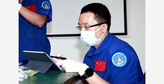 视频丨神二十一航天员张洪章：会打太极拳的能源专家_腾讯新闻